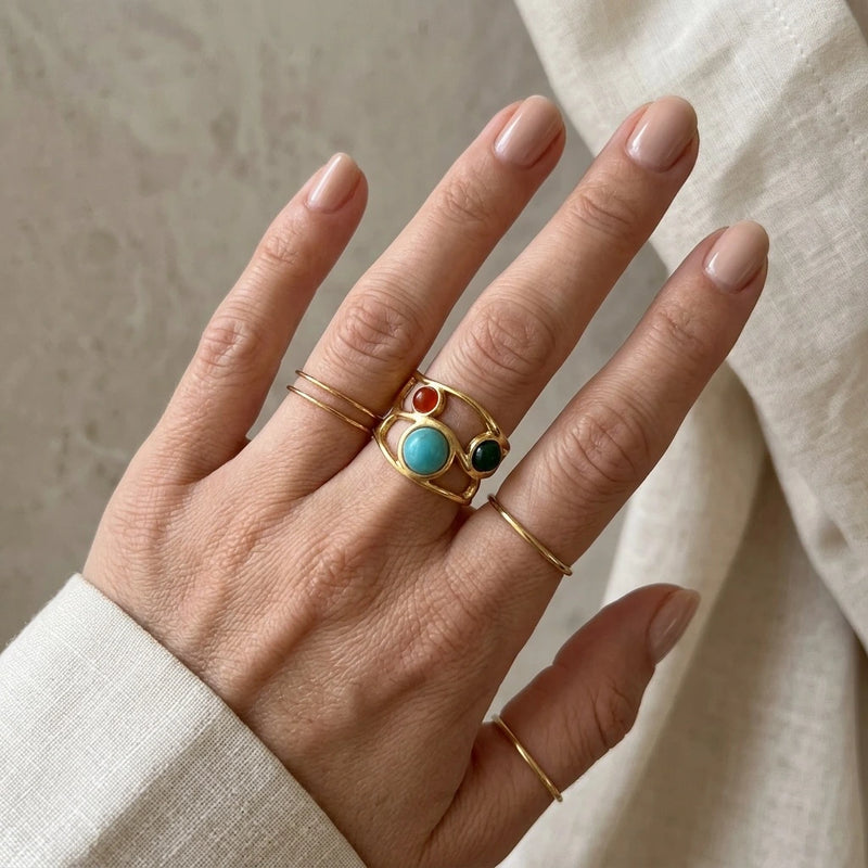 Adjustable ring "trio stone" in Turquoise
