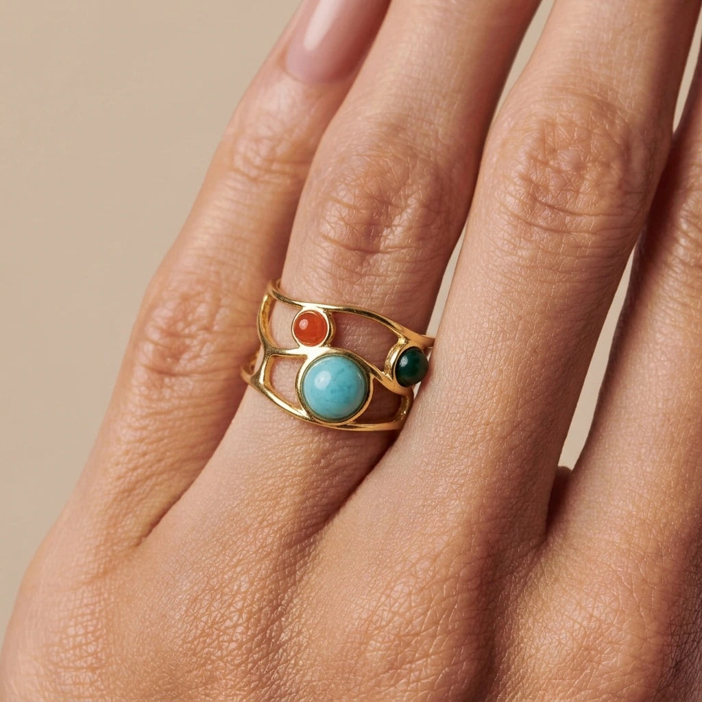 Adjustable ring "trio stone" in Turquoise