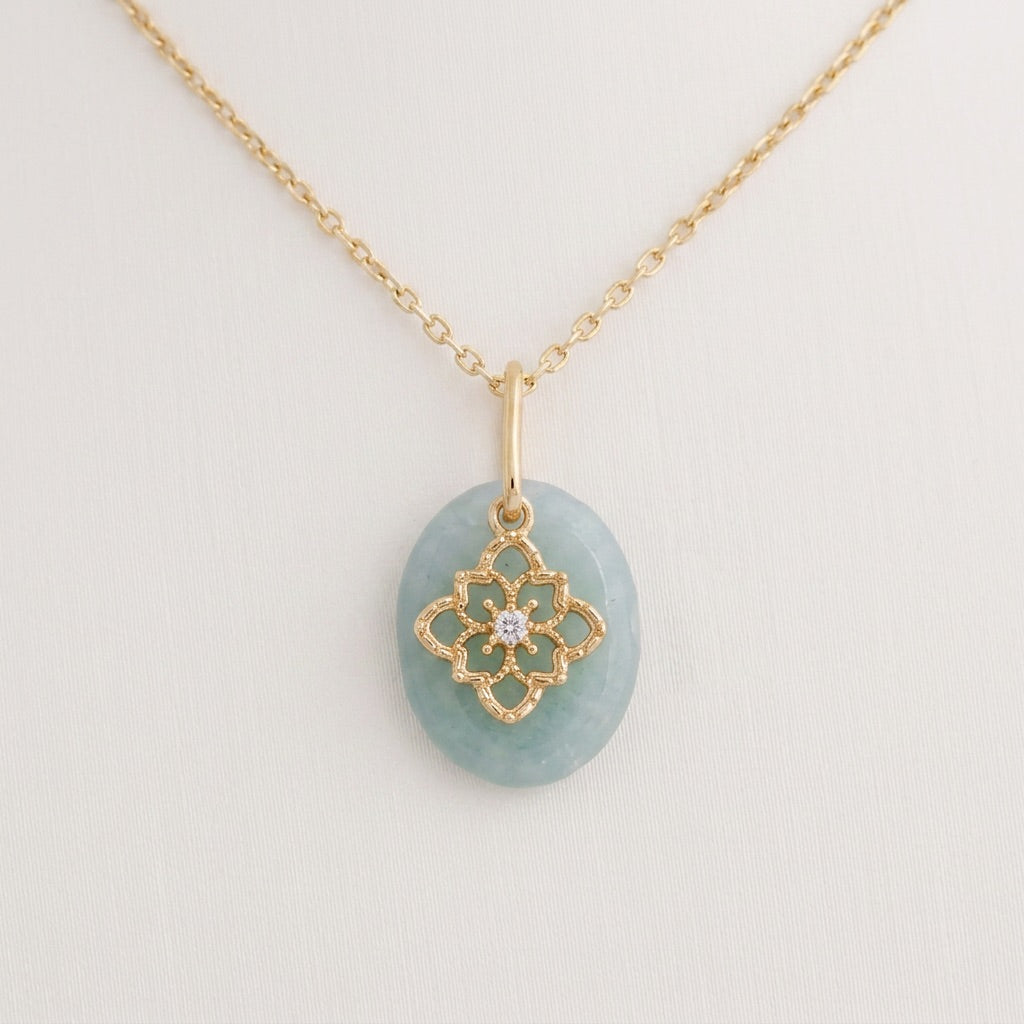 Aventurine Stone Necklace "Eucalyp"