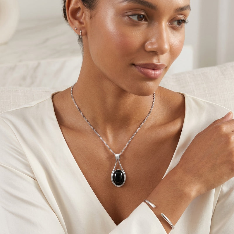 Black Obsidian Stone Necklace "Luana"
