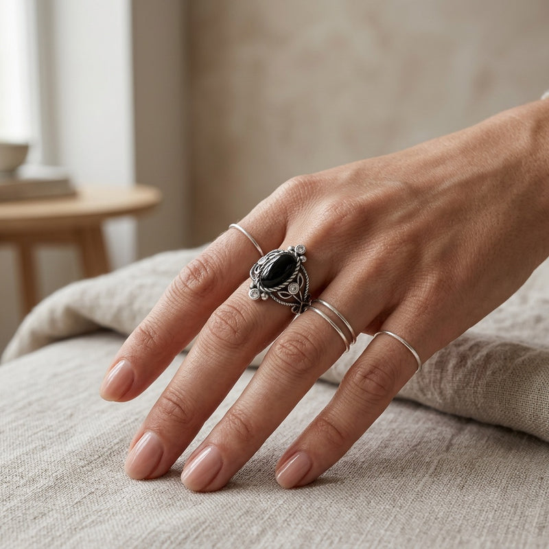 Black Onyx Ring "Nyxarion"