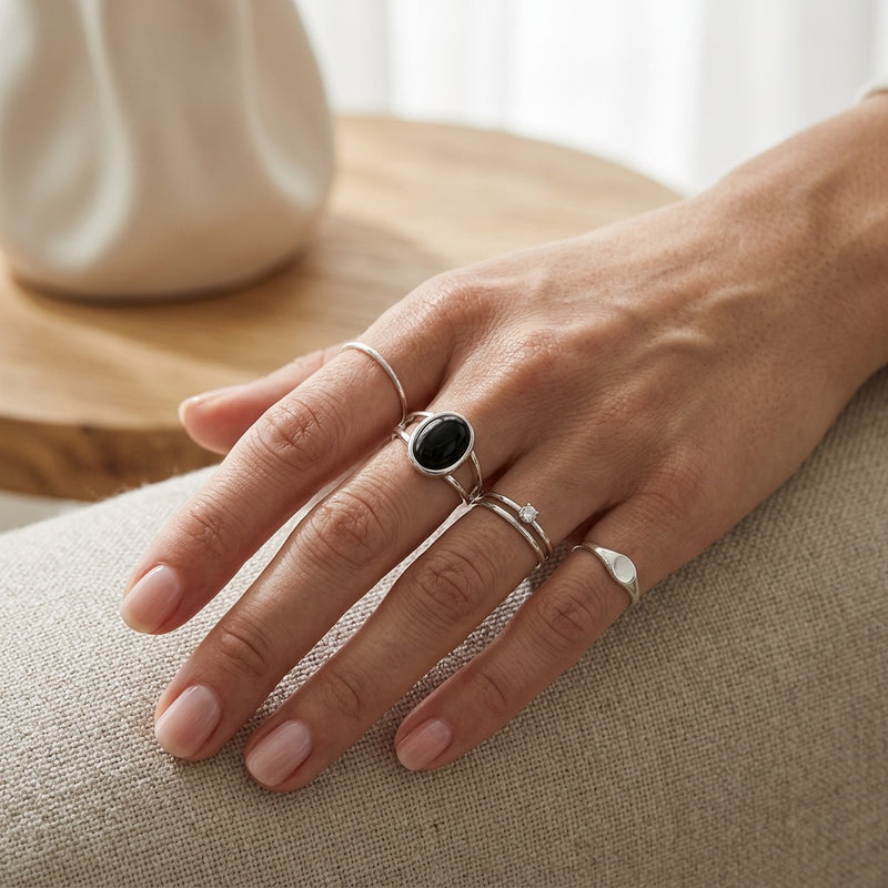 Black Onyx Ring “Veltrane”