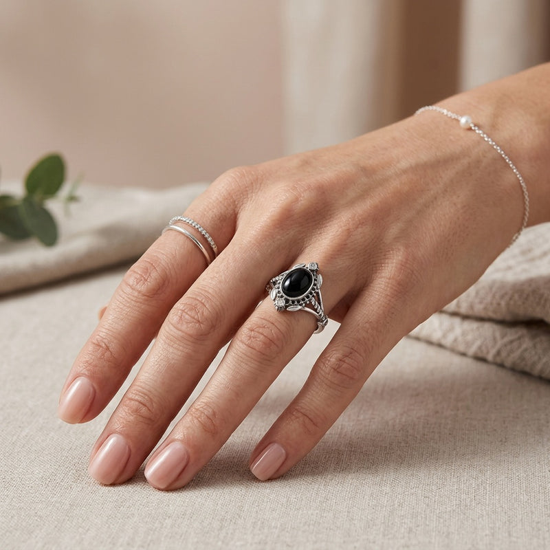 Black Onyx Ring “Raikoru”