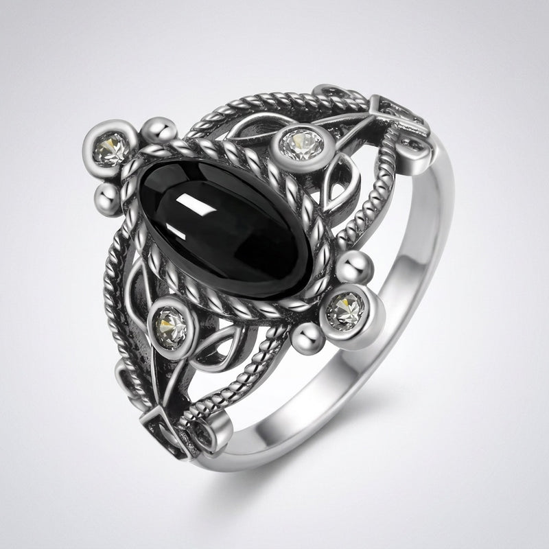 Black Onyx Ring "Nyxarion"