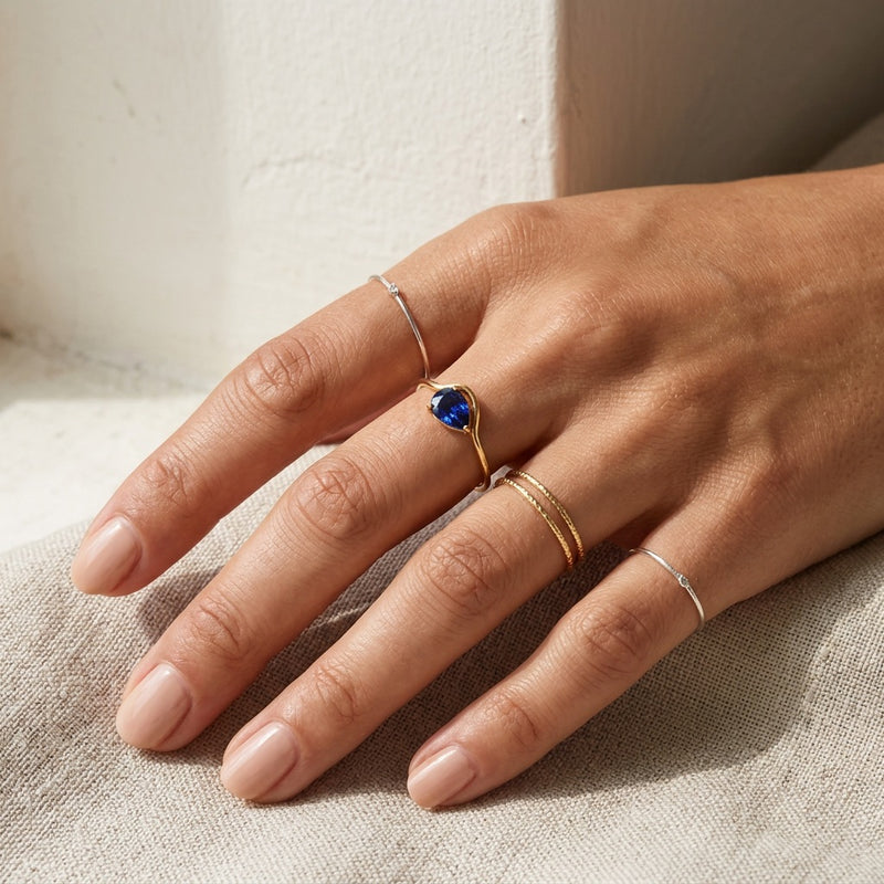 Blue Sapphire ring "Linea"