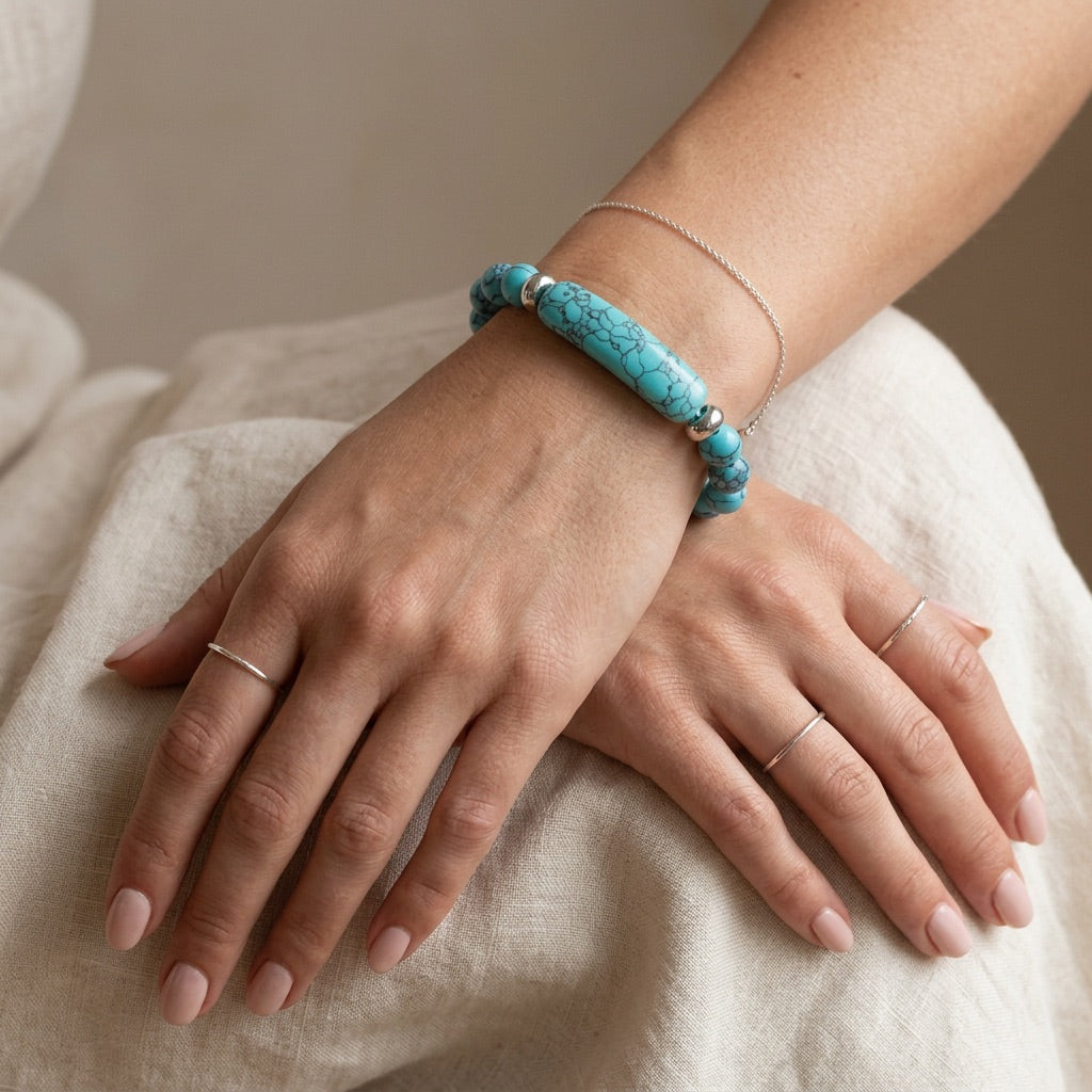 Blue Turquoise Bracelet "Kaelune"