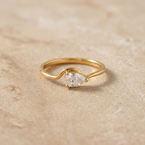Diamond ring "Linea"