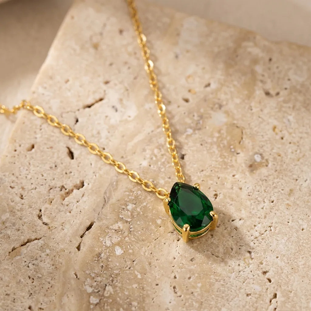 Green Onyx necklace "forest whisper"
