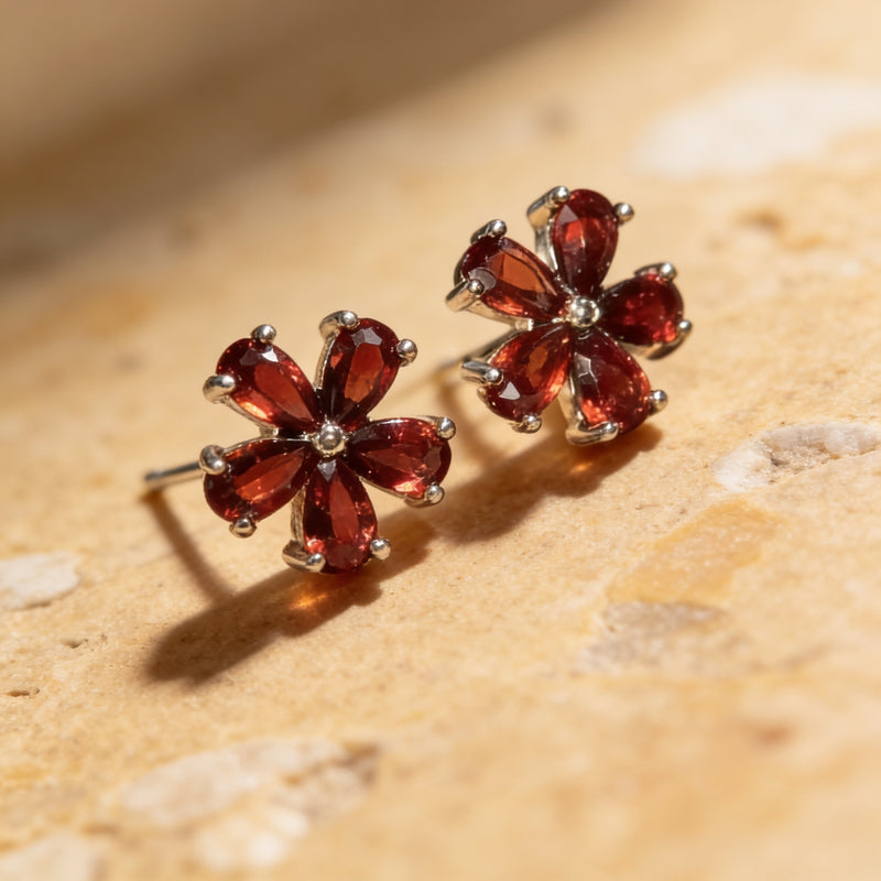 Garnet Earrings "Lucky"