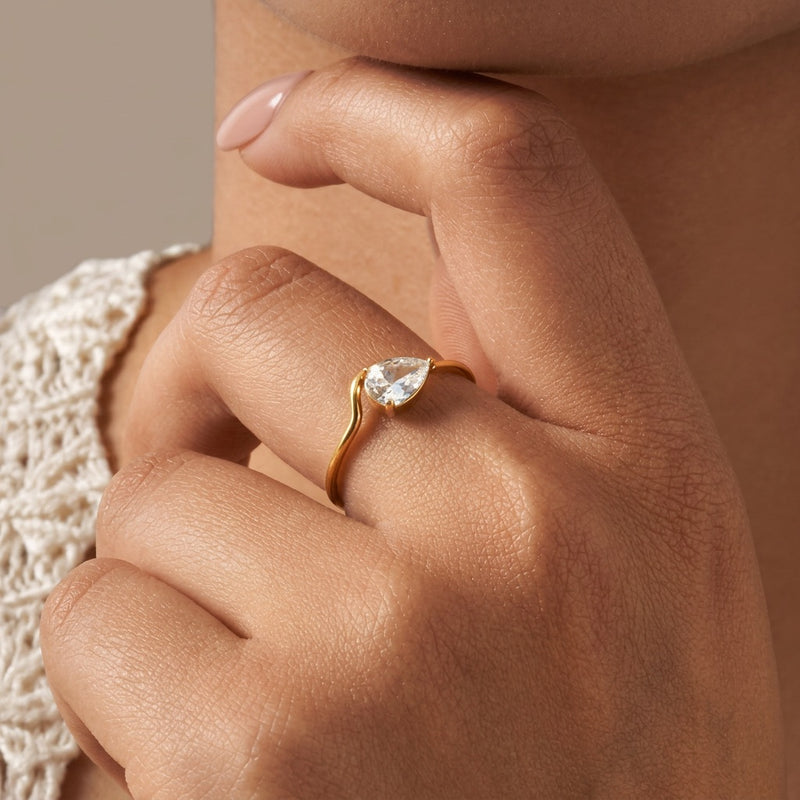 Diamond ring "Linea"