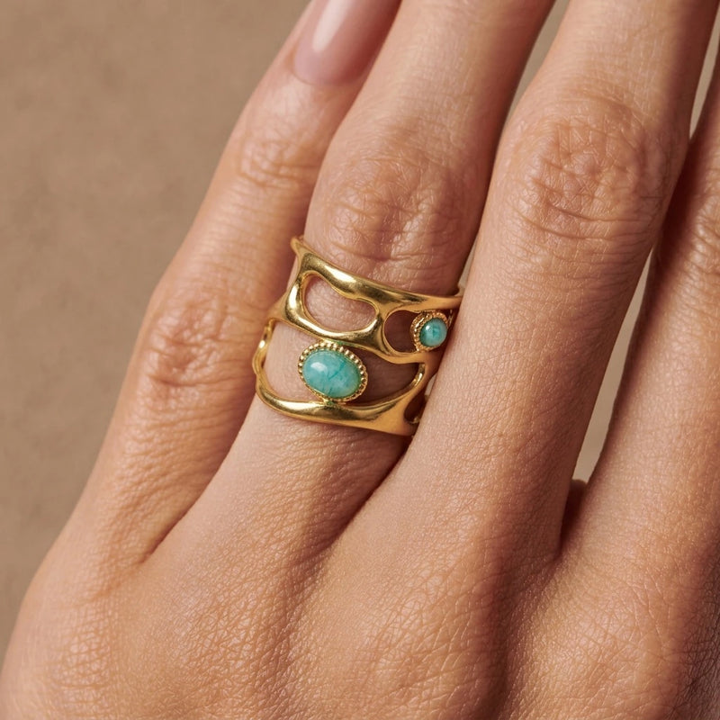 Adjustable ring "Expression" in Turquoise stone