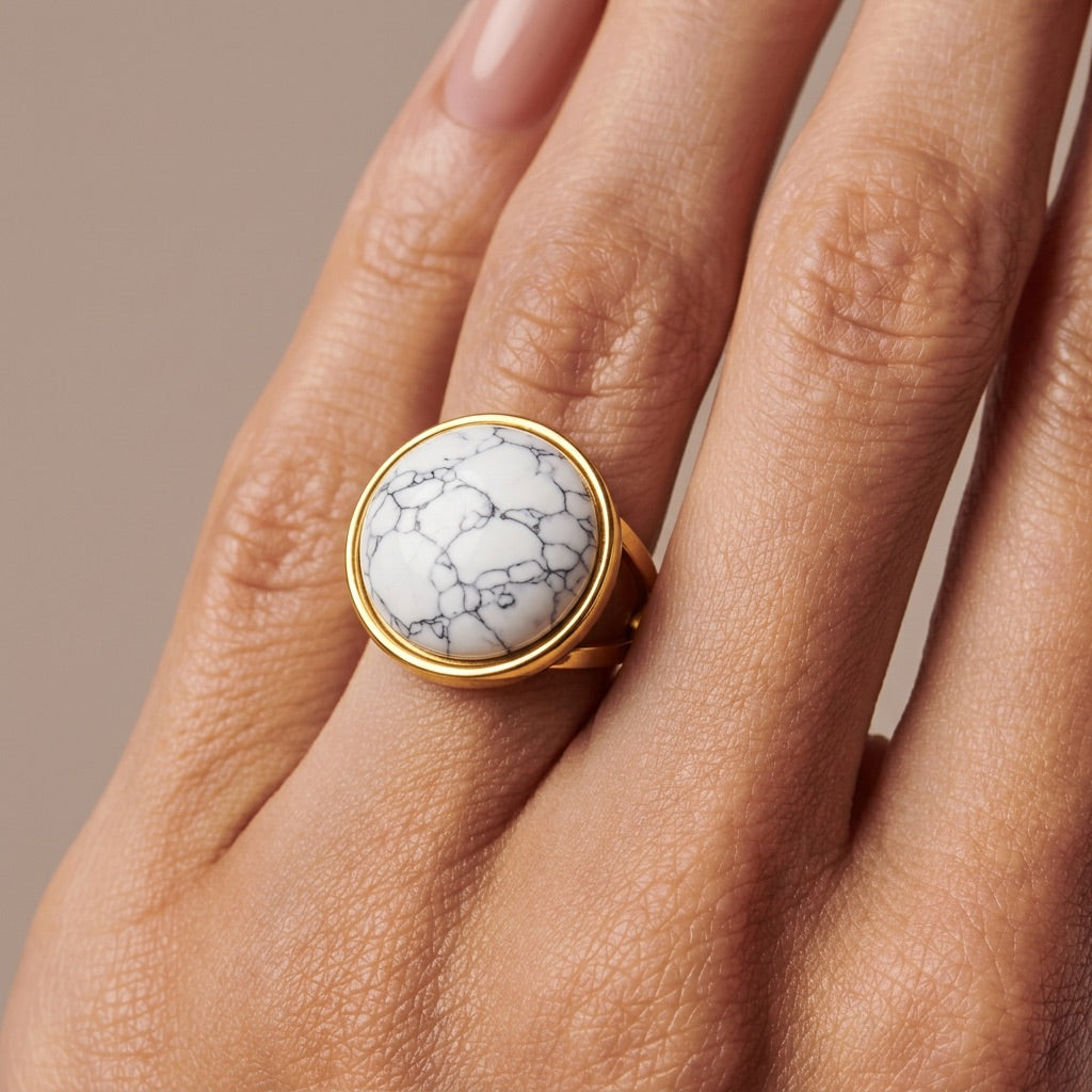 Howlite Stone Ring “Serelis”