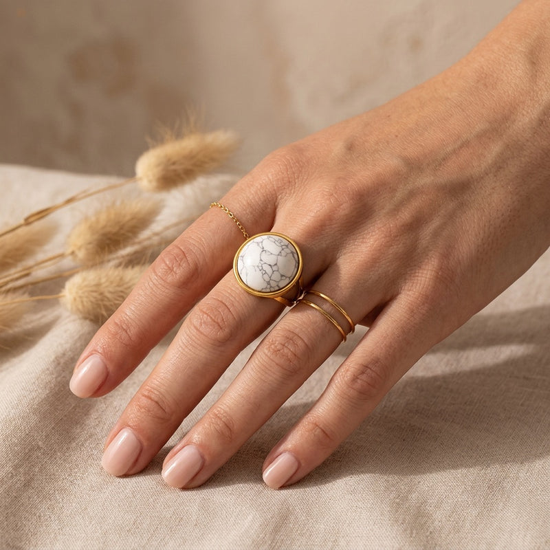 Howlite Stone Ring “Serelis”