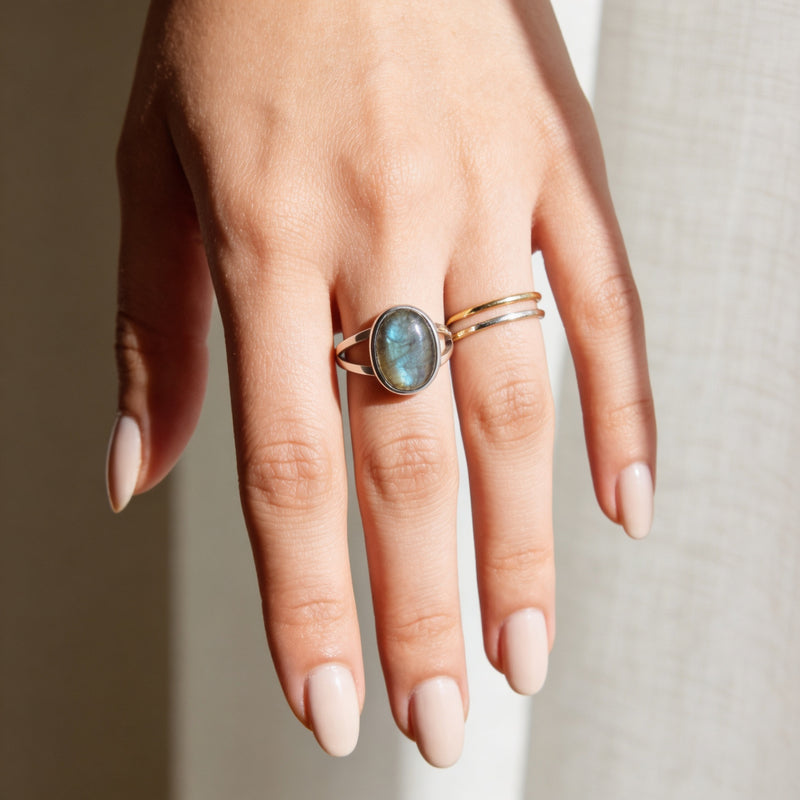 Labradorite Stone Ring “Northern Echo”