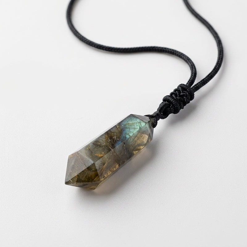 Labradorite Gemstone Necklace "Totem"