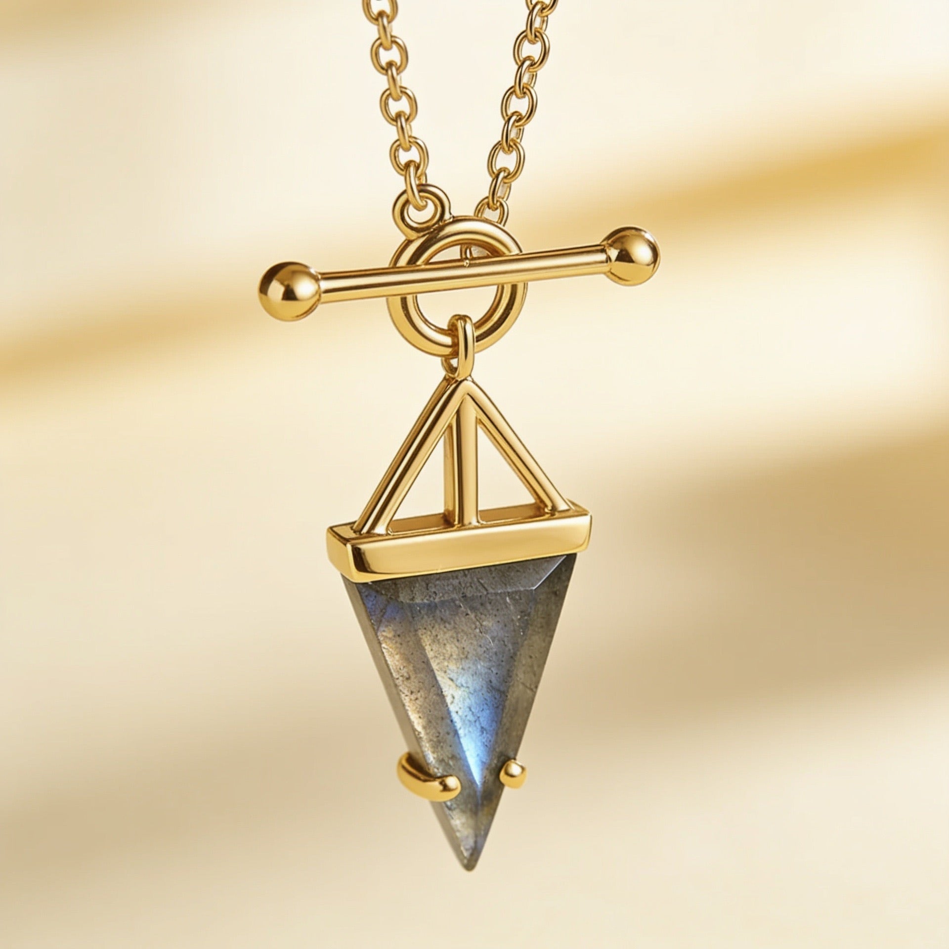 Labradorite Necklace "Hero"