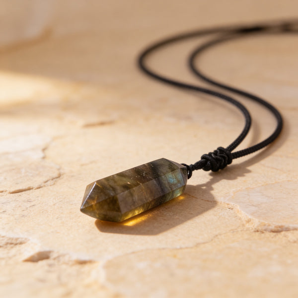 Labradorite Gemstone Necklace "Totem"