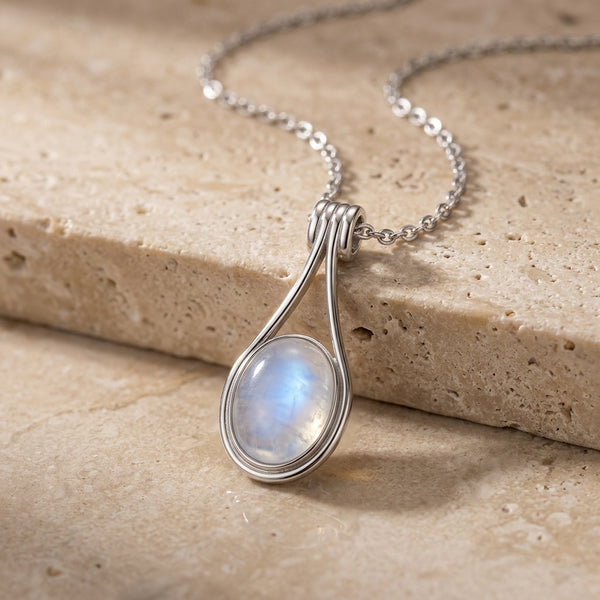 Moonstone Stone Necklace "Luana"