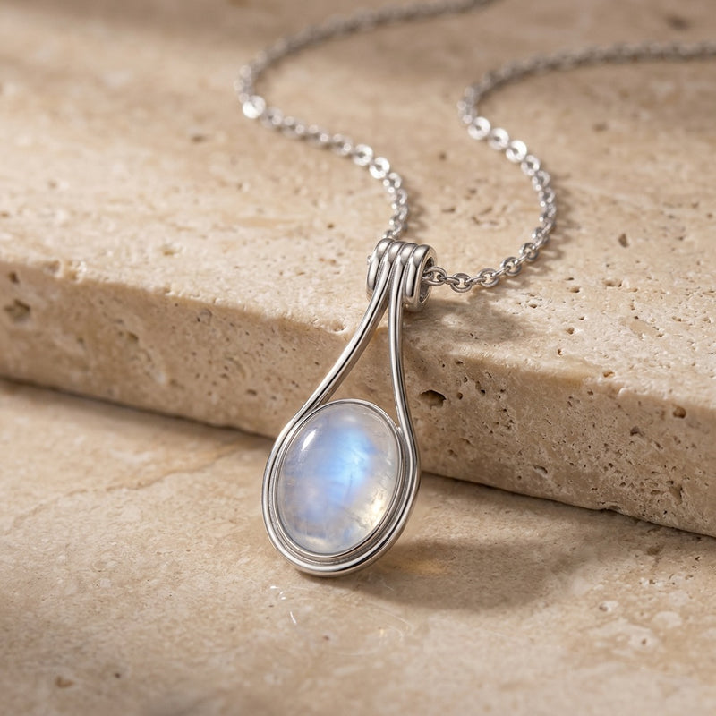 Moonstone Stone Necklace "Luana"