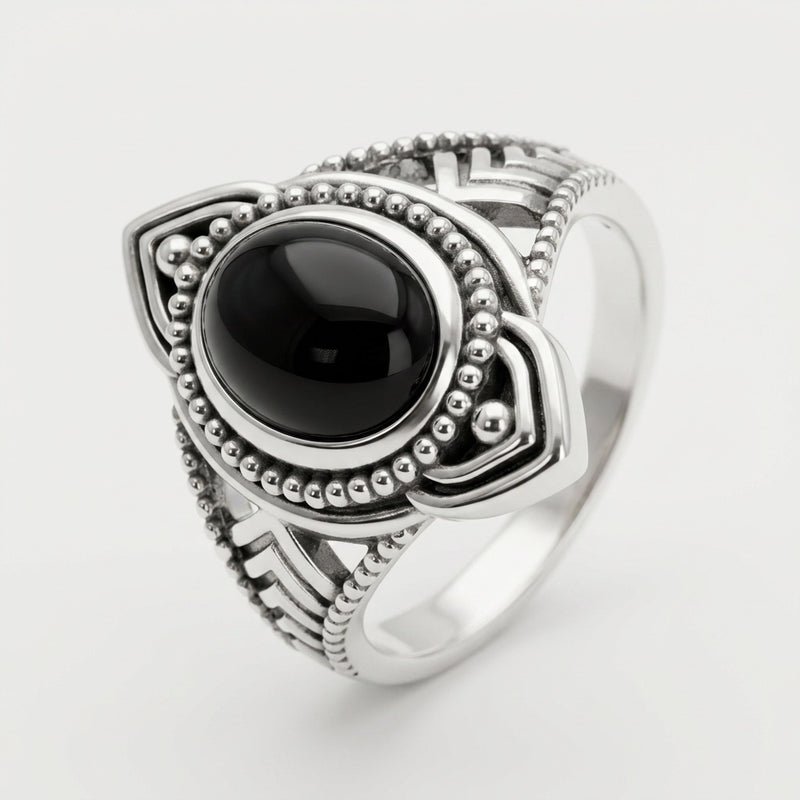 Black Onyx Ring “Nythera”