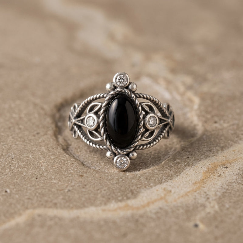 Black Onyx Ring "Nyxarion"