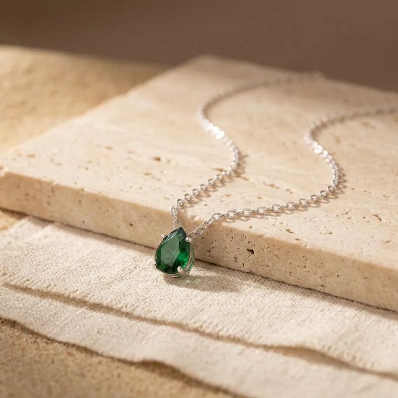 Green Onyx necklace "forest whisper"