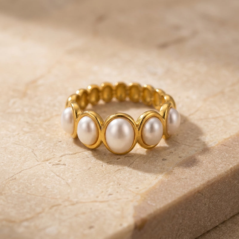 Pearl ring "Diva"