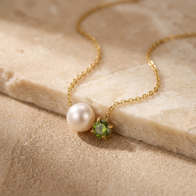 Peridot and Pearl Necklace “Serenza”
