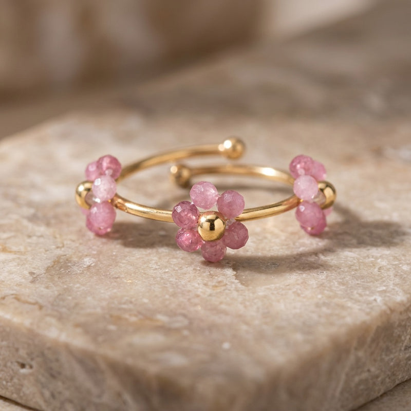 Rose Quartz Ring "Flower"