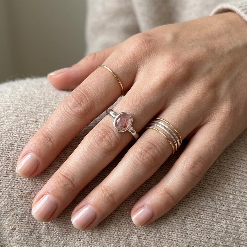 Adjustable Rose Quartz Ring "Velour"