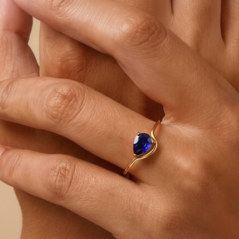 Blue Sapphire ring "Linea"