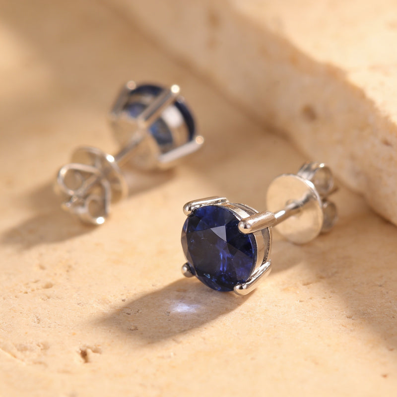 Blue Sapphire Stud Earrings "Veluné"