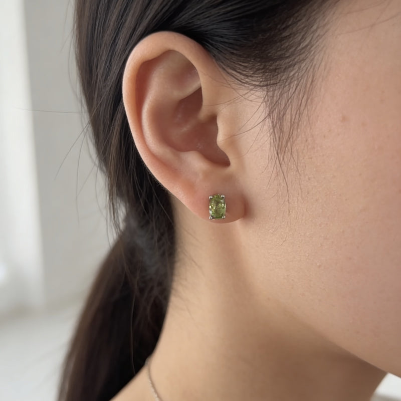 Peridot Earrings "Ydil"